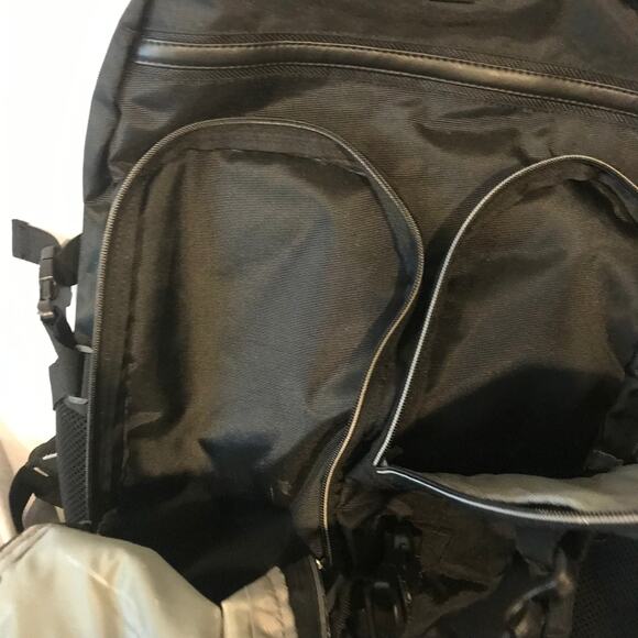 Gear Black Computer Backpack - Picture 4 of 7